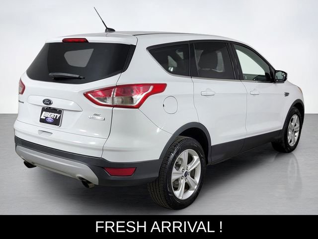 Used 2015 Ford Escape SE image 3