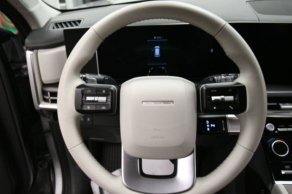Used 2026 Hyundai Santa Fe SEL AWD/4WD image 13