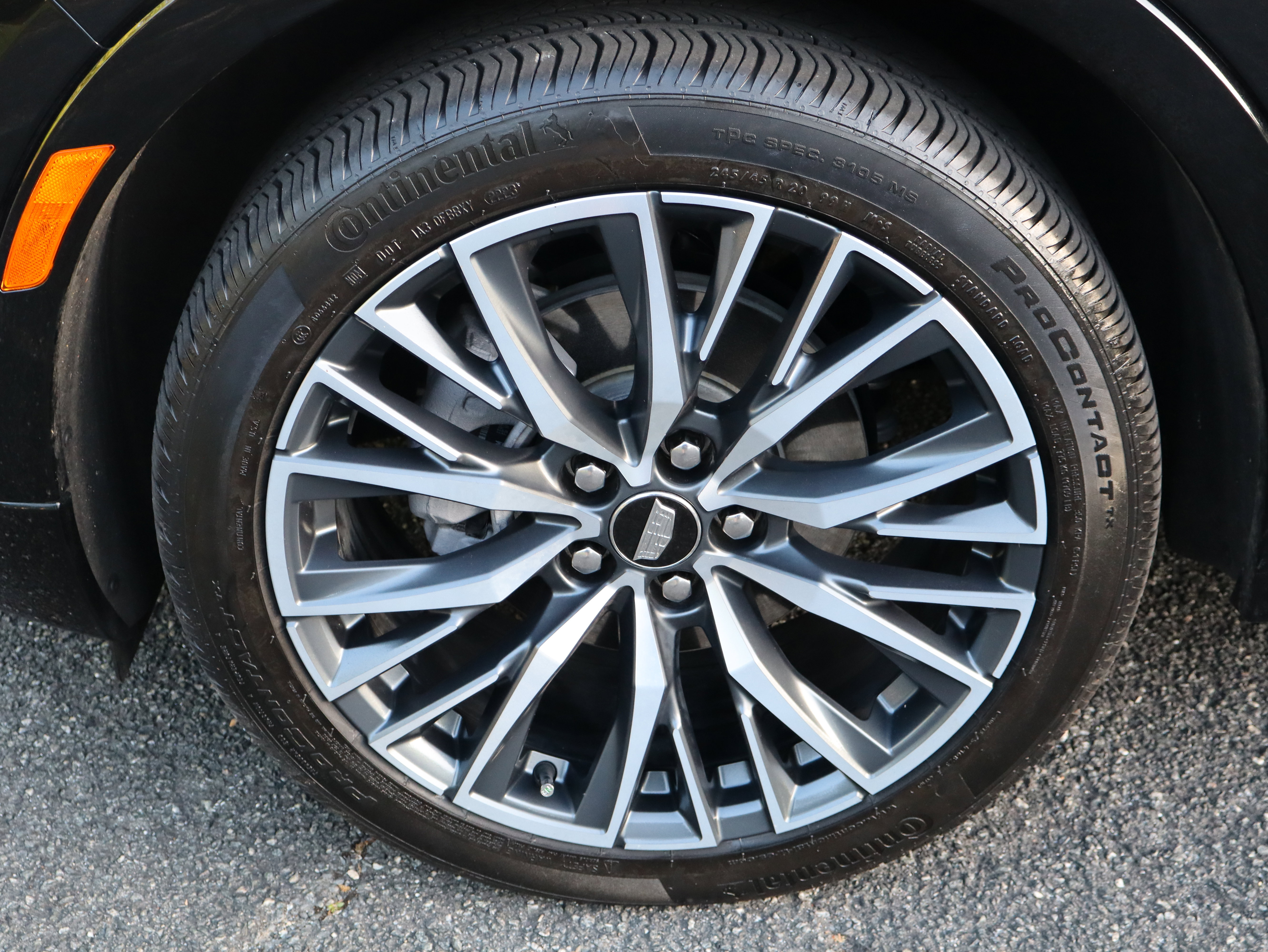 Used 2024 Cadillac XT4 Sport image 13