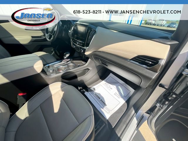 Used 2022 Chevrolet Traverse Premier FWD image 29