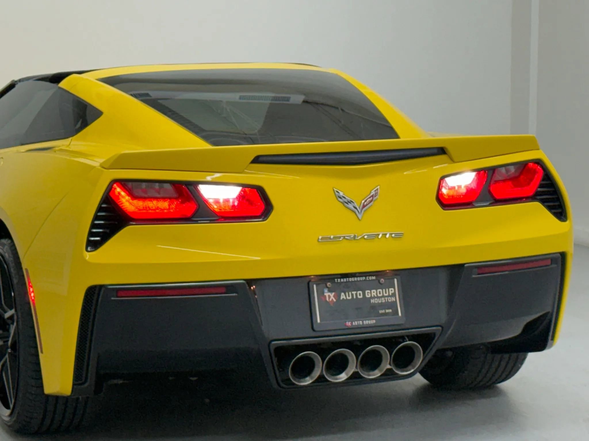 Used 2016 Chevrolet Corvette Stingray Coupe w/ 3LT Preferred Equipment Group RWD image 32