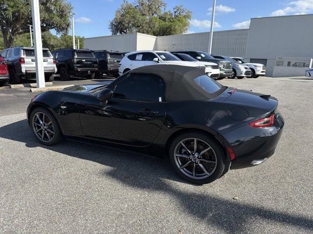 Used 2016 MAZDA MX-5 Miata Grand Touring image 4