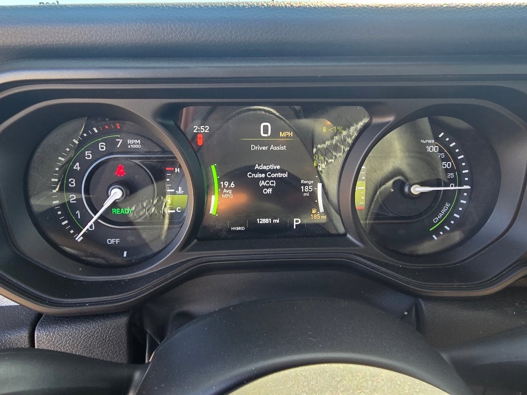 Used 2025 Jeep Wrangler Willys image 22