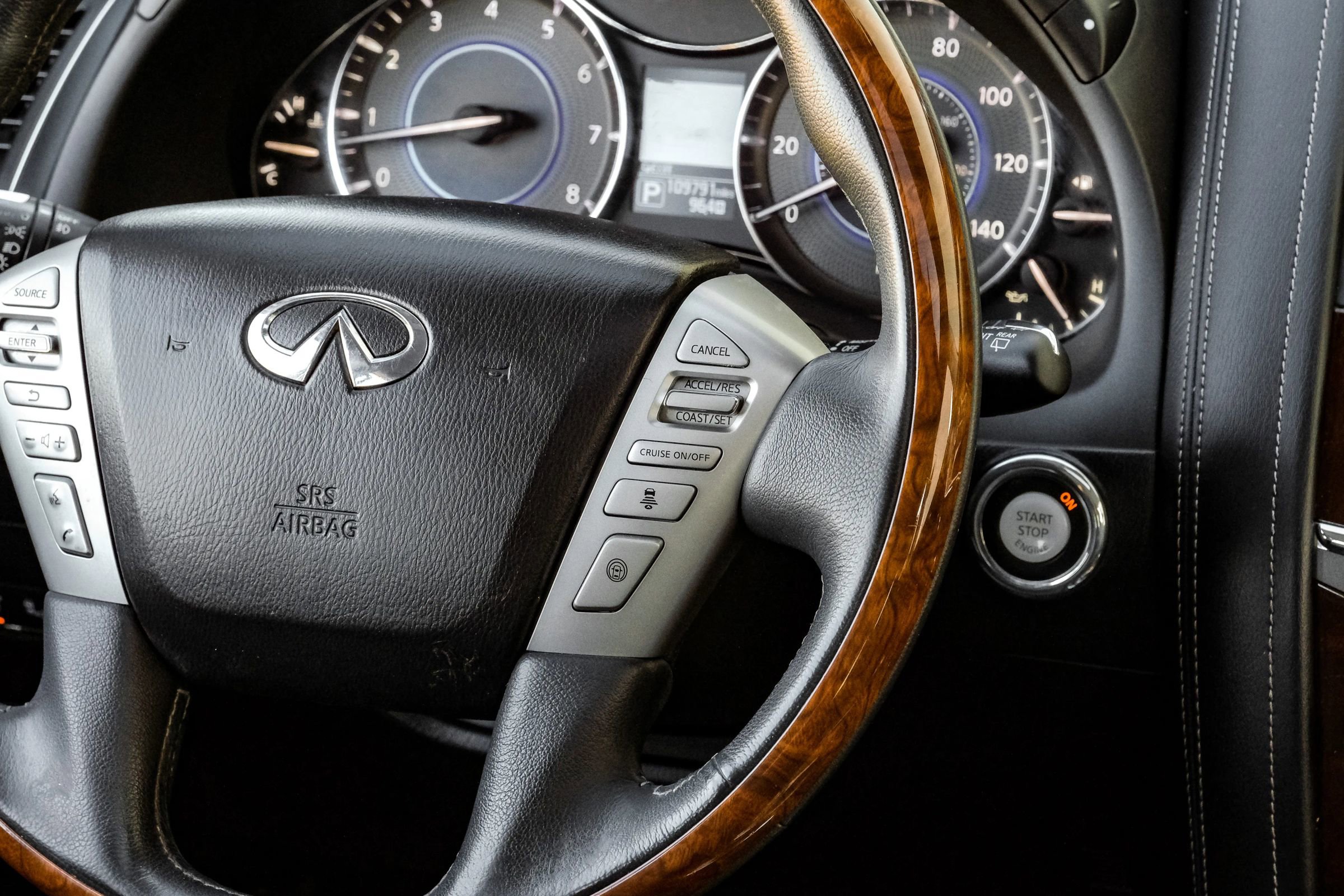 Used 2016 INFINITI QX80 4WD w/ Deluxe Technology Package image 20