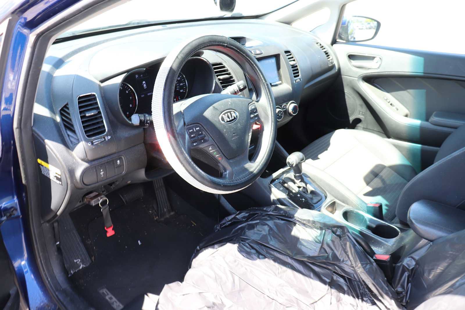 Used 2017 Kia Forte LX w/ LX Popular Package FWD image 10