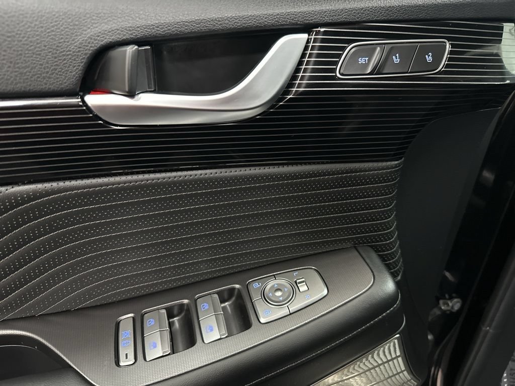 Used 2025 Hyundai Palisade Calligraphy AWD/4WD image 18