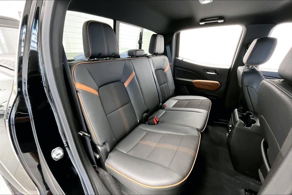Used 2026 GMC Canyon AT4 w/ Nightfall Essentials Package AWD/4WD image 26