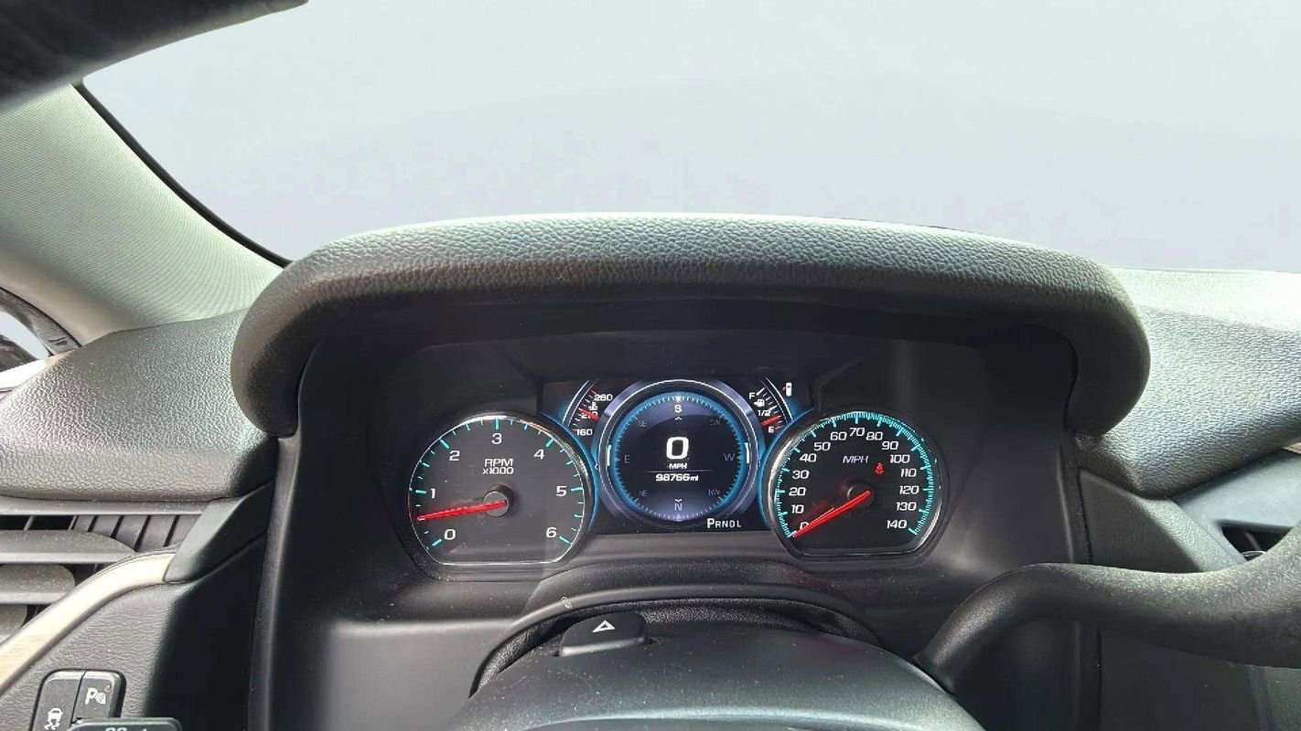 Used 2018 GMC Yukon Denali image 14