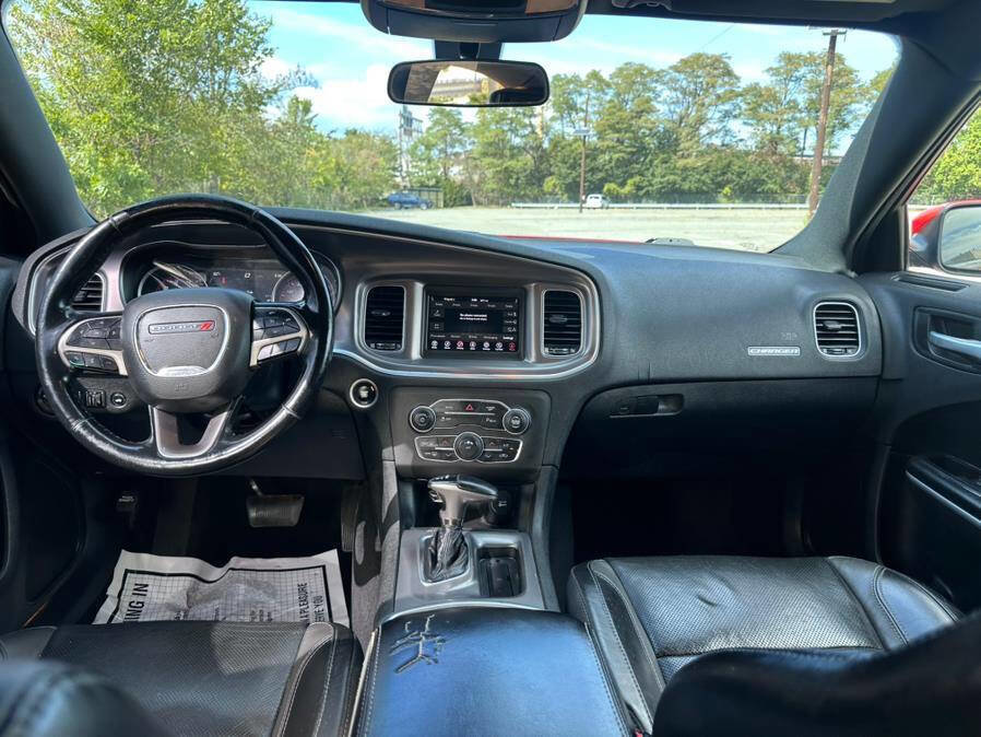 Used 2019 Dodge Charger SXT w/ Leather Interior Group image 24