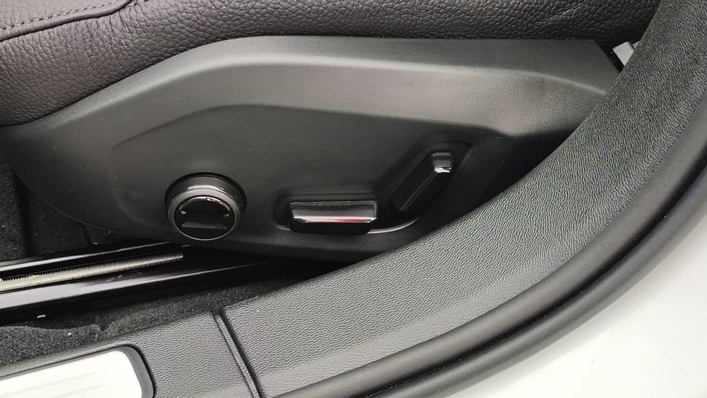 New 2026 Volvo V60 B5 Cross Country Plus w/ Protection Package Premier image 12