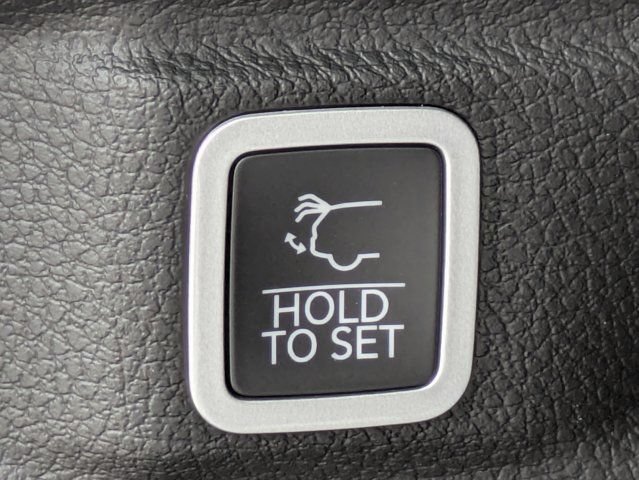 New 2026 Jeep Grand Cherokee L Limited w/ Limited Altitude Package RWD image 14