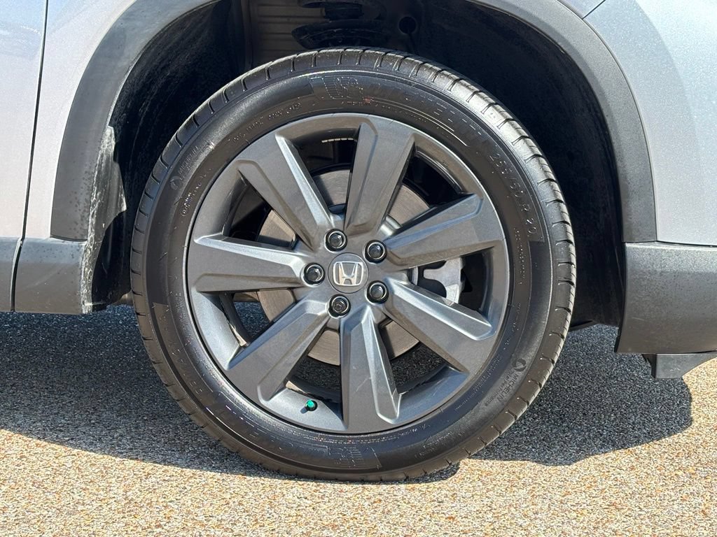 Used 2025 Honda Pilot Sport image 8