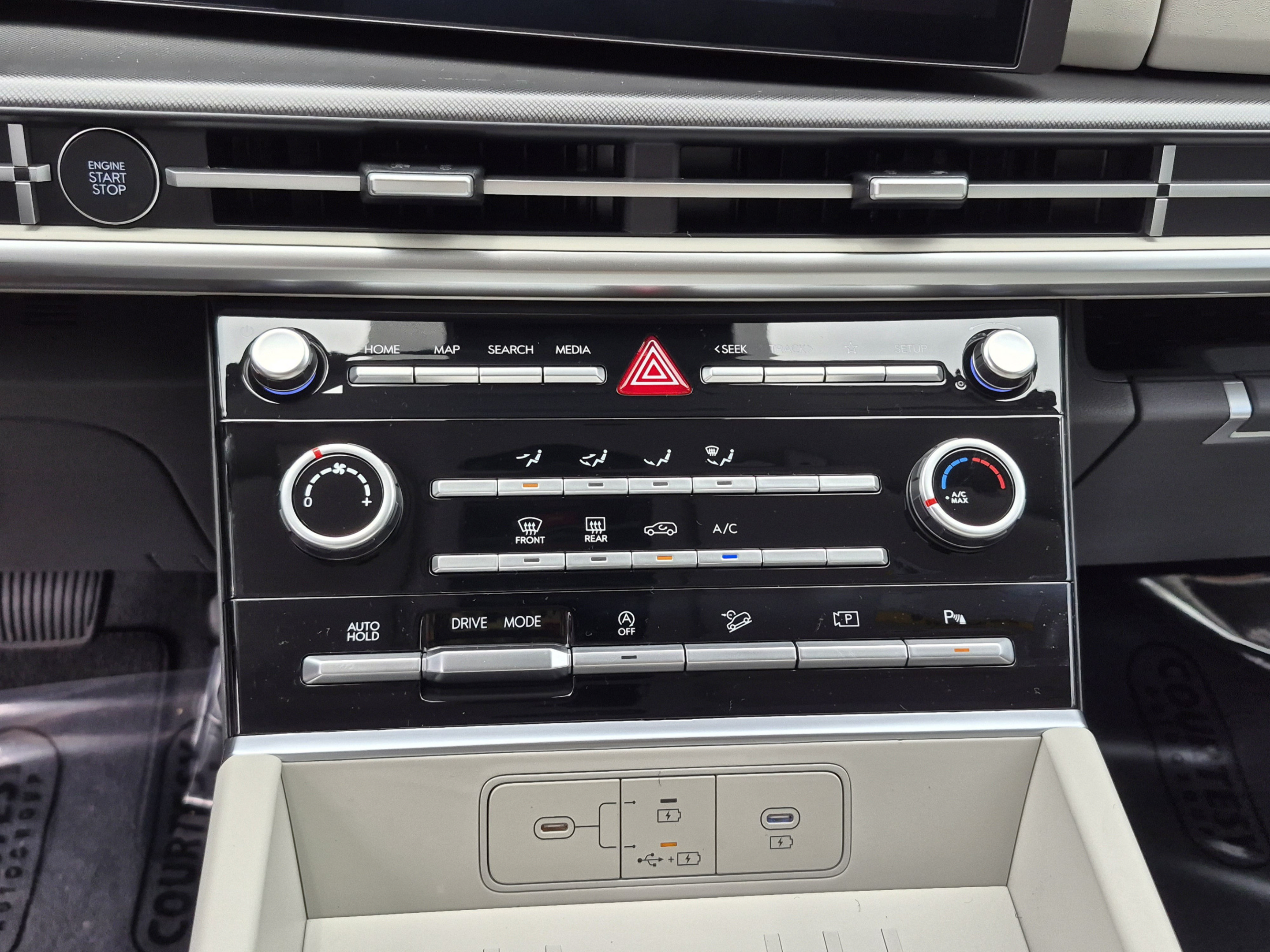 New 2027 Hyundai Santa Fe SE FWD image 30