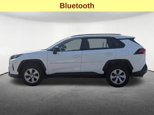 Used 2021 Toyota RAV4 LE AWD/4WD image 9