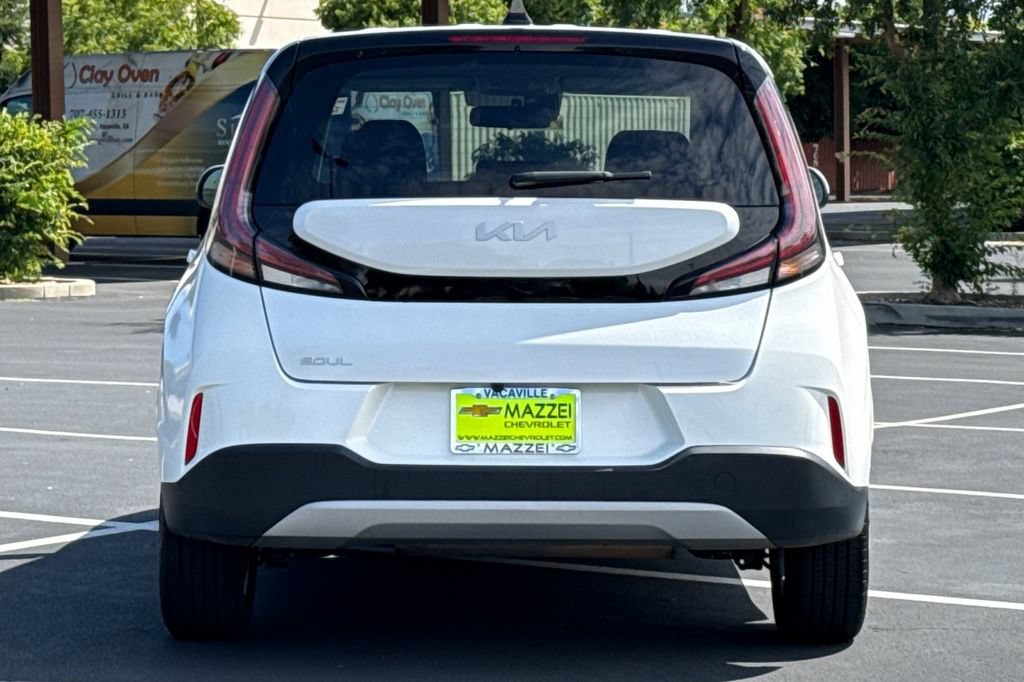 Used 2024 Kia Soul LX w/ Option Group 015 FWD image 12