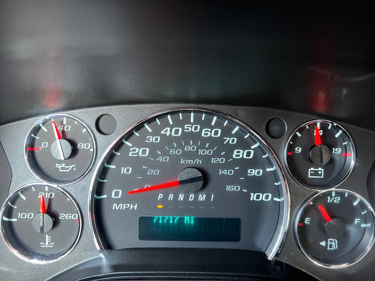 Used 2014 Chevrolet Express 2500 w/ Cold Climate Package RWD image 30