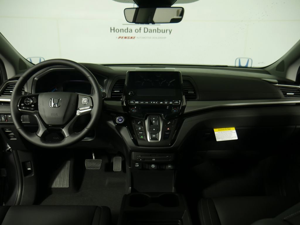New 2026 Honda Odyssey Touring image 10