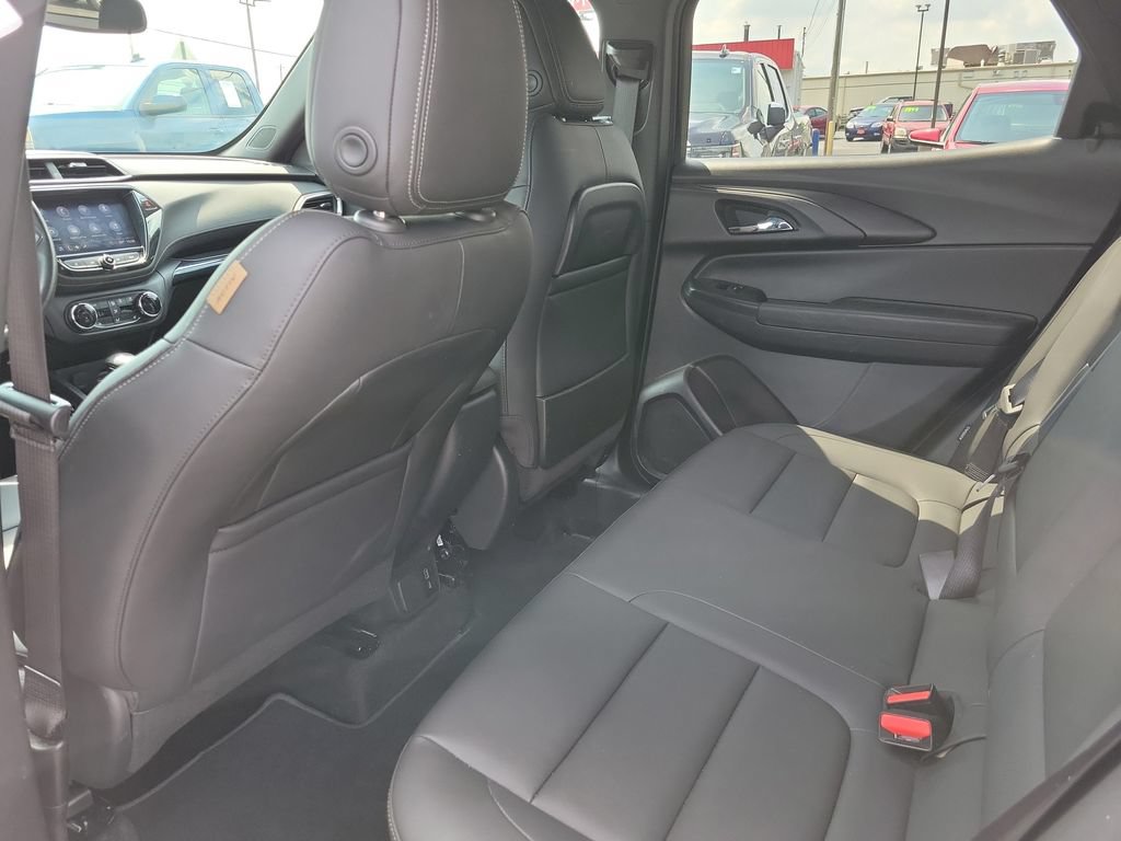 Used 2023 Chevrolet TrailBlazer ACTIV w/ Sun and Liftgate Package FWD image 17