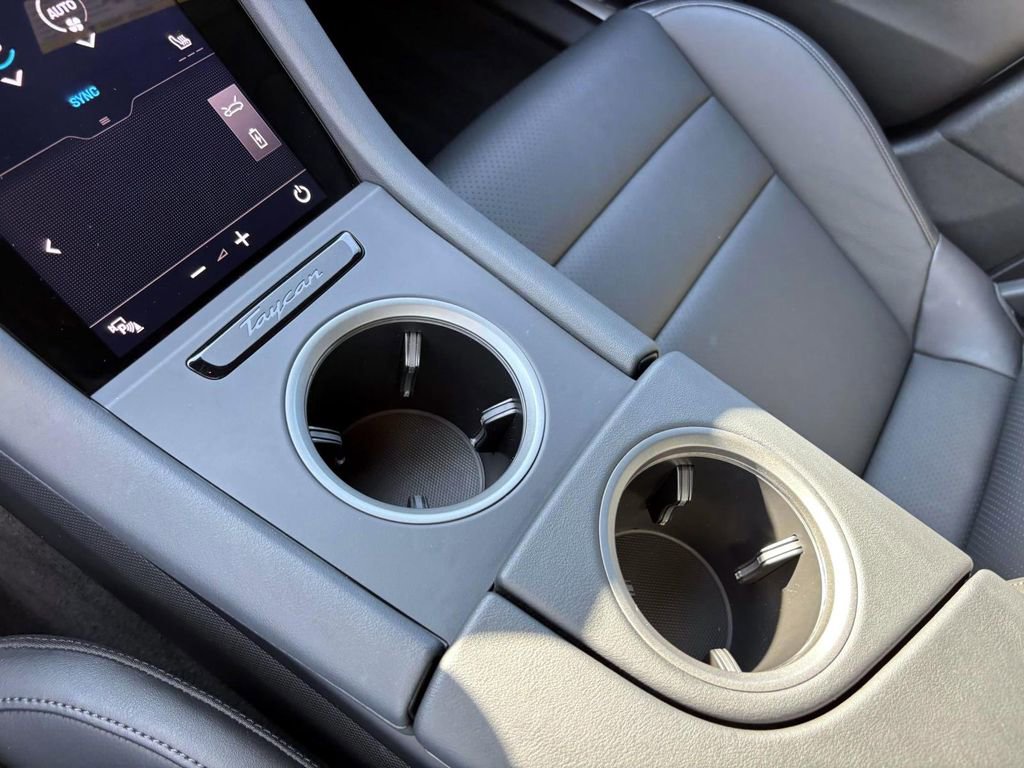 Certified 2025 Porsche Taycan image 33