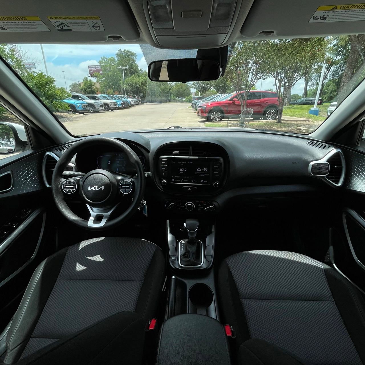 Used 2024 Kia Soul LX w/ Option Group 015 FWD image 10