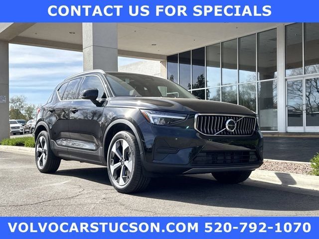 Certified 2025 Volvo XC40 B5 Core w/ Protection Package Premier