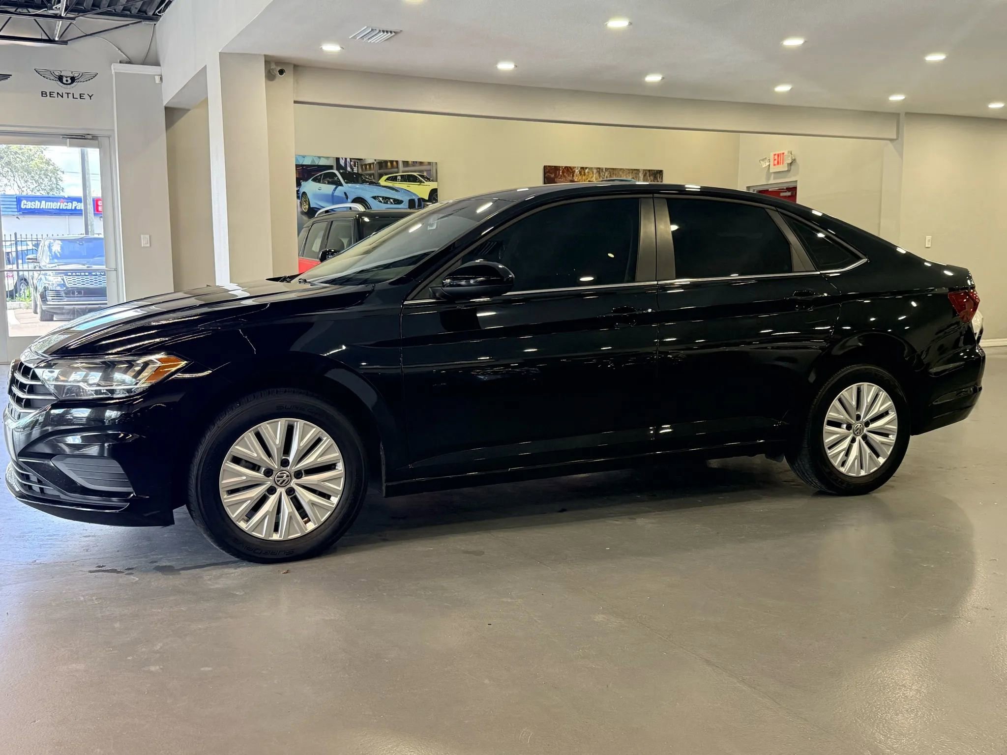 Used 2019 Volkswagen Jetta R-Line image 4