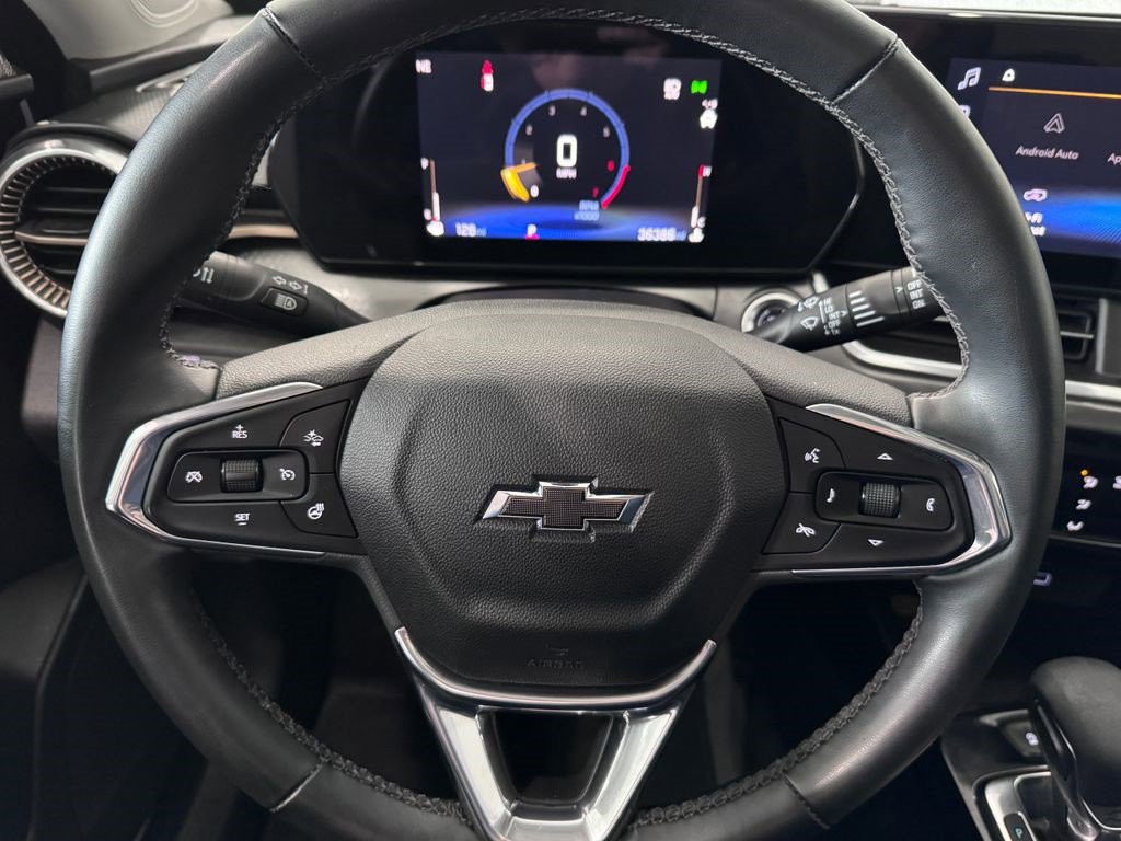 Certified 2024 Chevrolet Trax ACTIV w/ Sunroof Package image 11