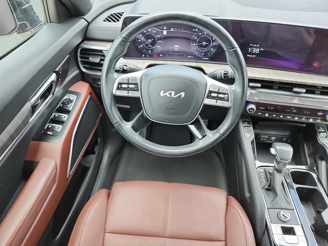 Certified 2024 Kia Telluride SX w/ Towing Package FWD image 15