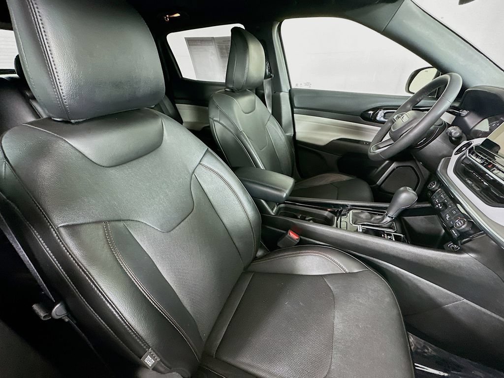 Used 2023 Jeep Compass Limited w/ Elite Group AWD/4WD image 37