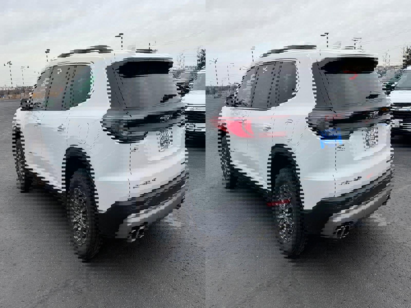 Used 2025 GMC Acadia Elevation image 3