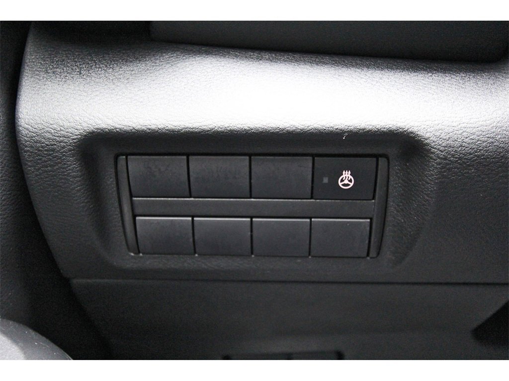 Used 2023 Nissan Kicks SR w/ SR Premium Package image 17