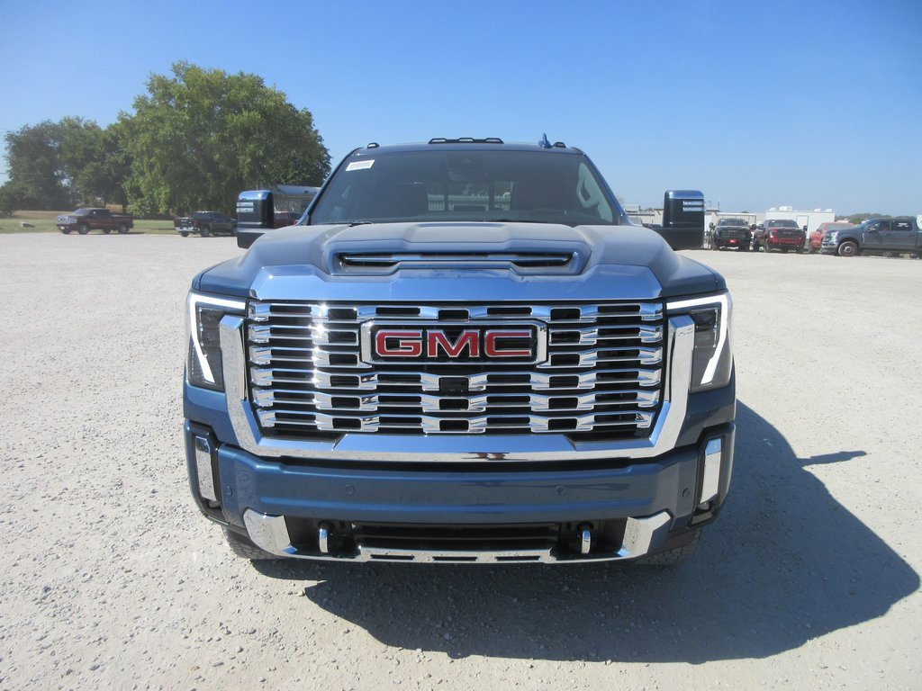 New 2026 GMC Sierra 2500 Denali w/ Denali Reserve Package image 12