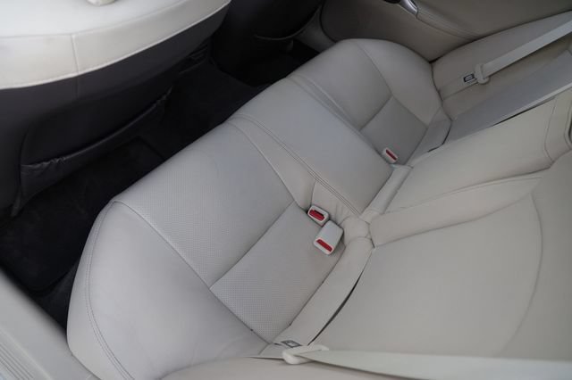 Used 2010 Lexus IS 250 w/ Preferred Accessory Package RWD image 13