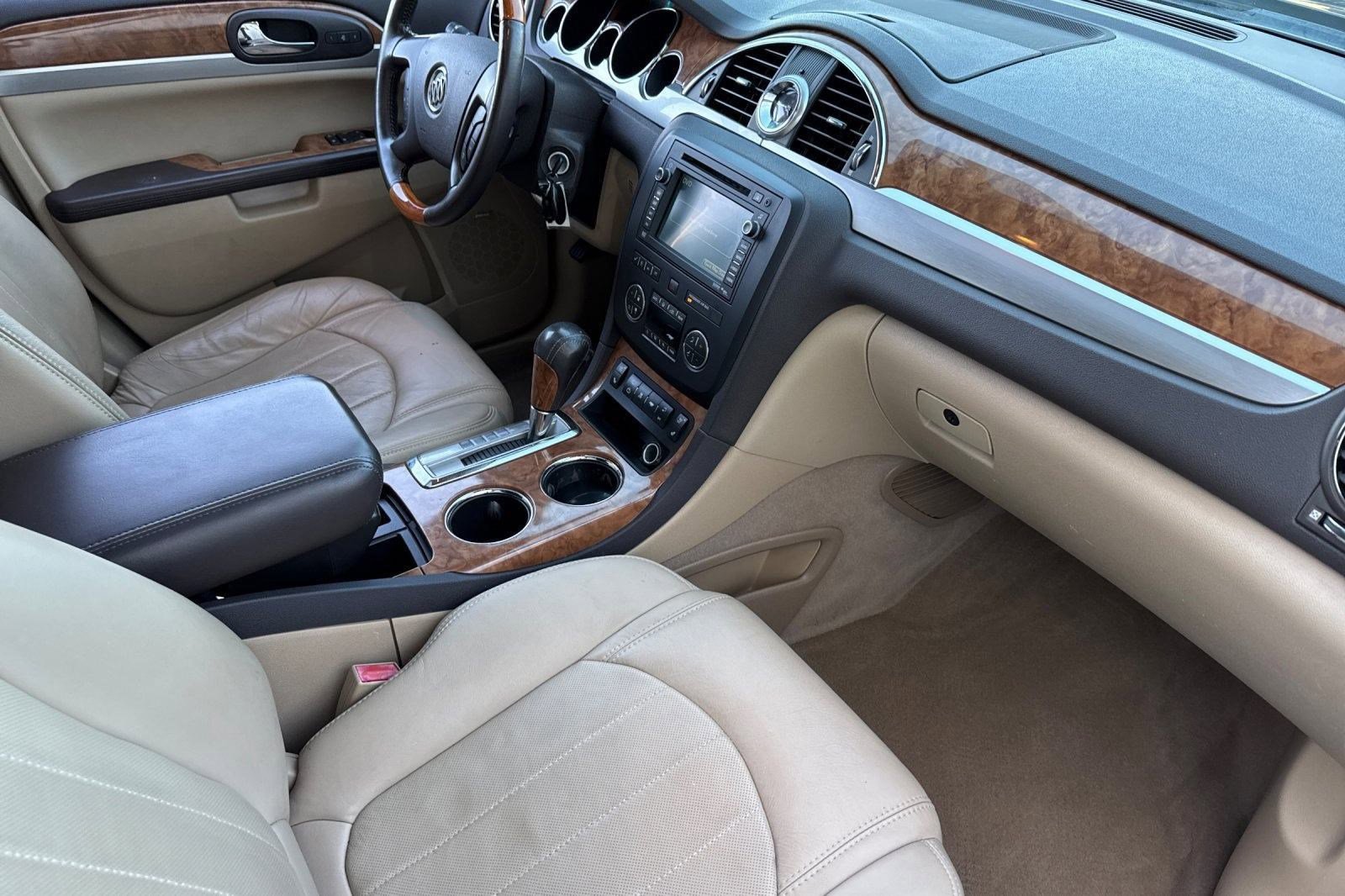 Used 2010 Buick Enclave CXL w/ Trailering Provision Package image 31