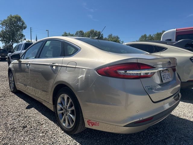 Used 2018 Ford Fusion Energi SE image 2