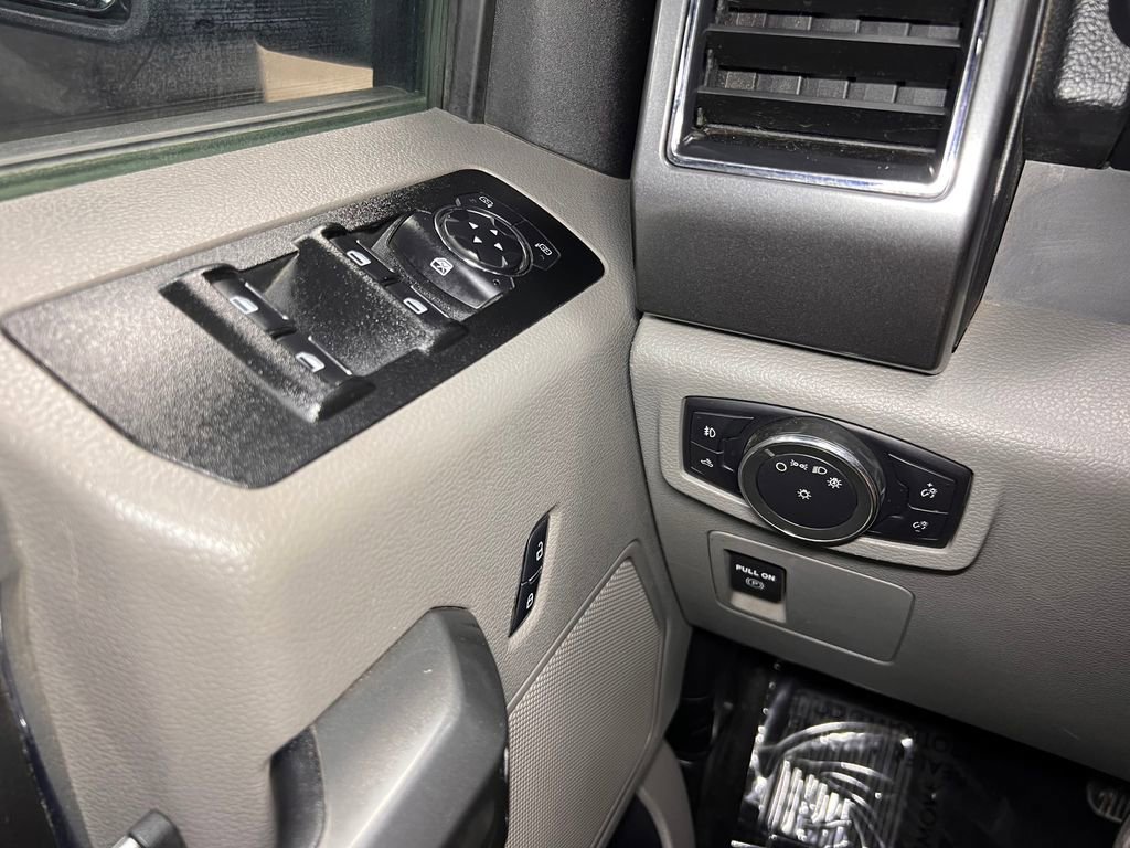 Used 2017 Ford F150 XLT w/ XTR Package AWD/4WD image 15