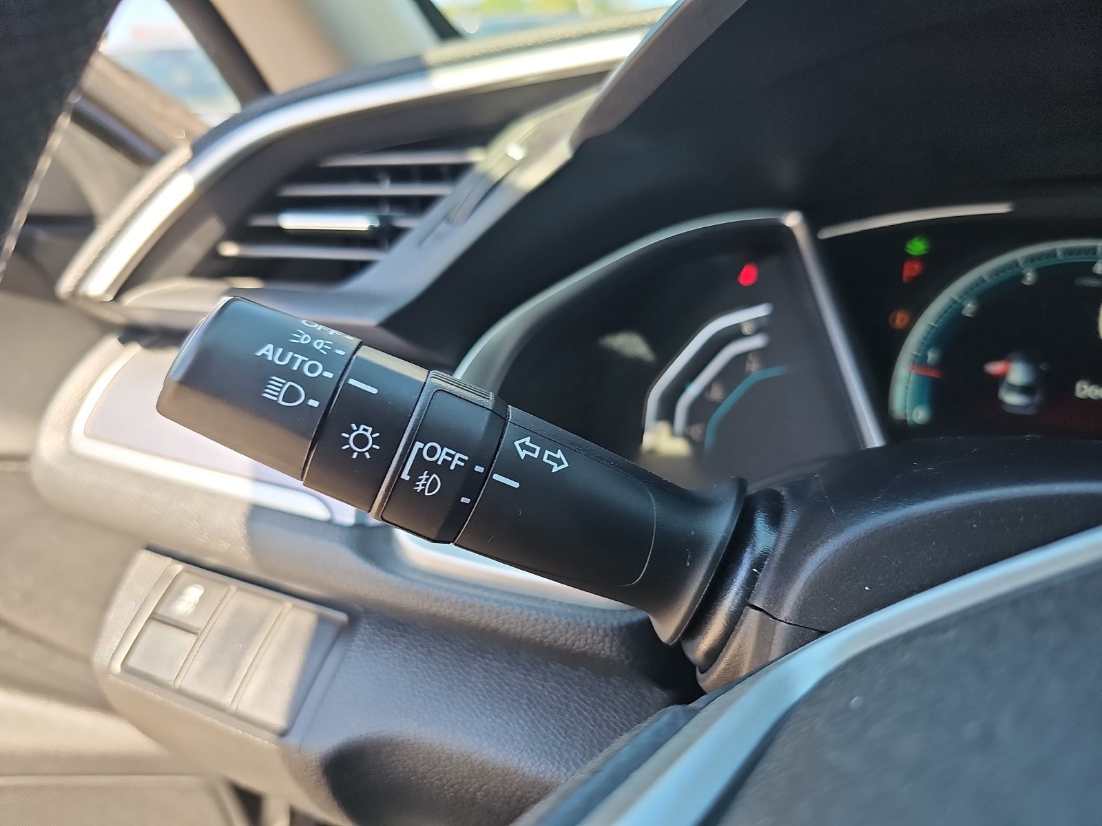 Used 2017 Honda Civic EX-T image 19