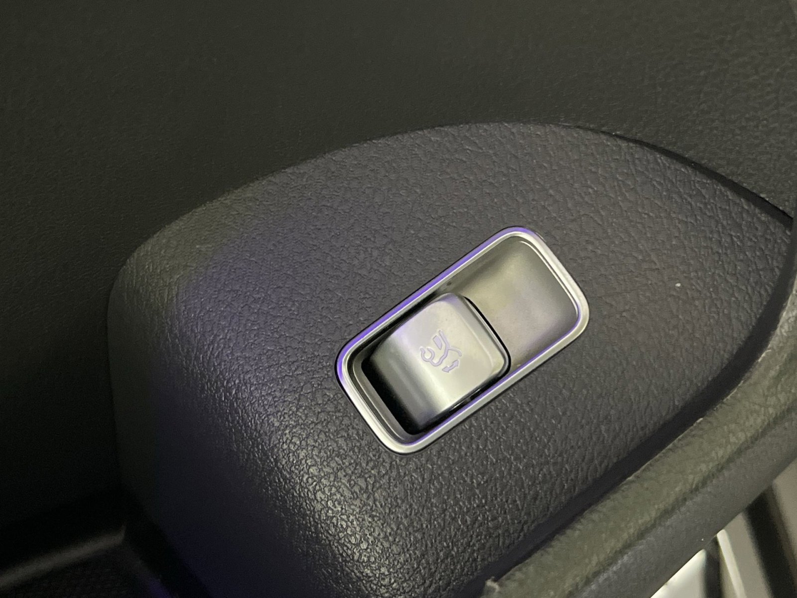 Used 2020 Mercedes-Benz GLS 450 4MATIC image 32