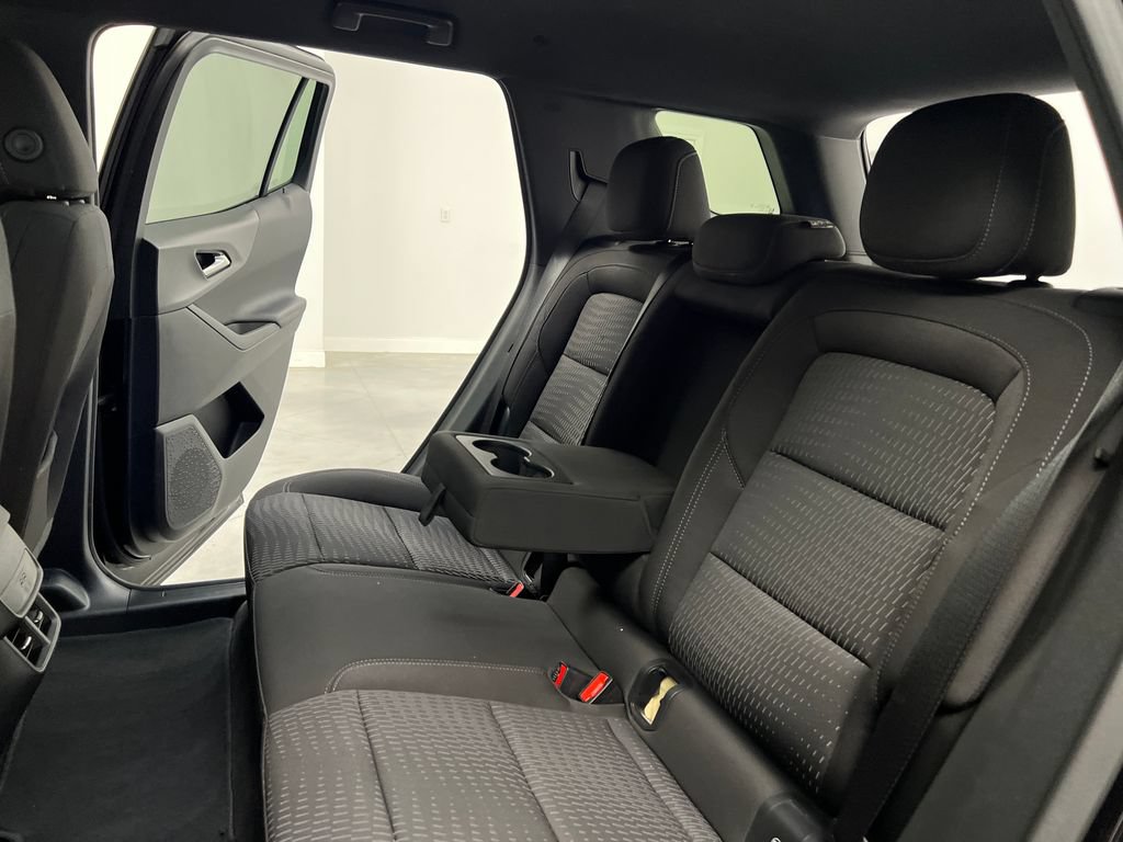Used 2026 Chevrolet Equinox LT FWD image 16