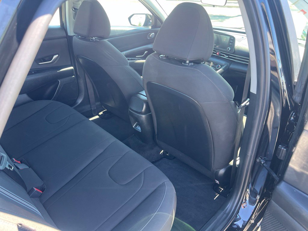 Used 2025 Hyundai Elantra Hybrid FWD image 33