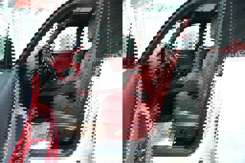 Used 2017 Maserati Levante S image 15