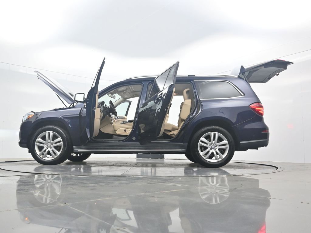 Used 2017 Mercedes-Benz GLS 450 4MATIC image 44