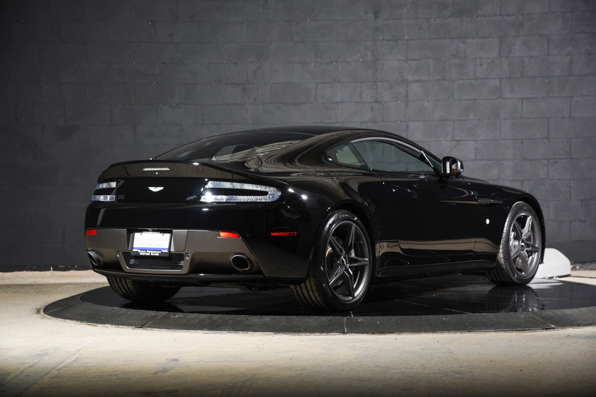 Used 2015 Aston Martin V8 Vantage GT image 33