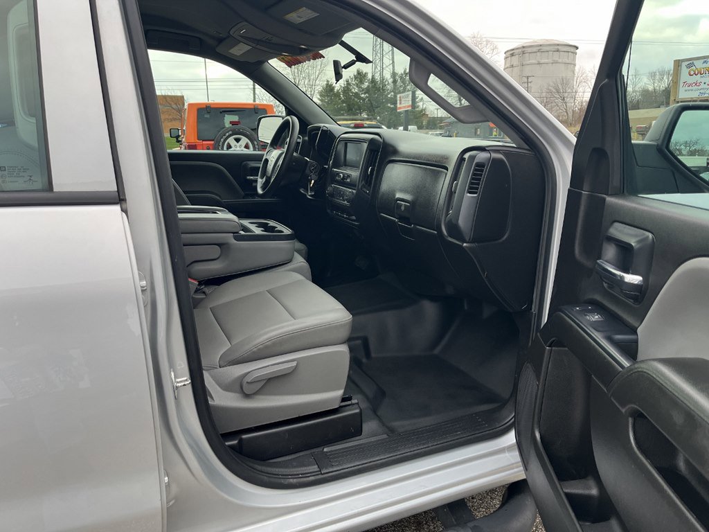 Used 2018 Chevrolet Silverado 1500 W/T w/ Trailering Package image 10