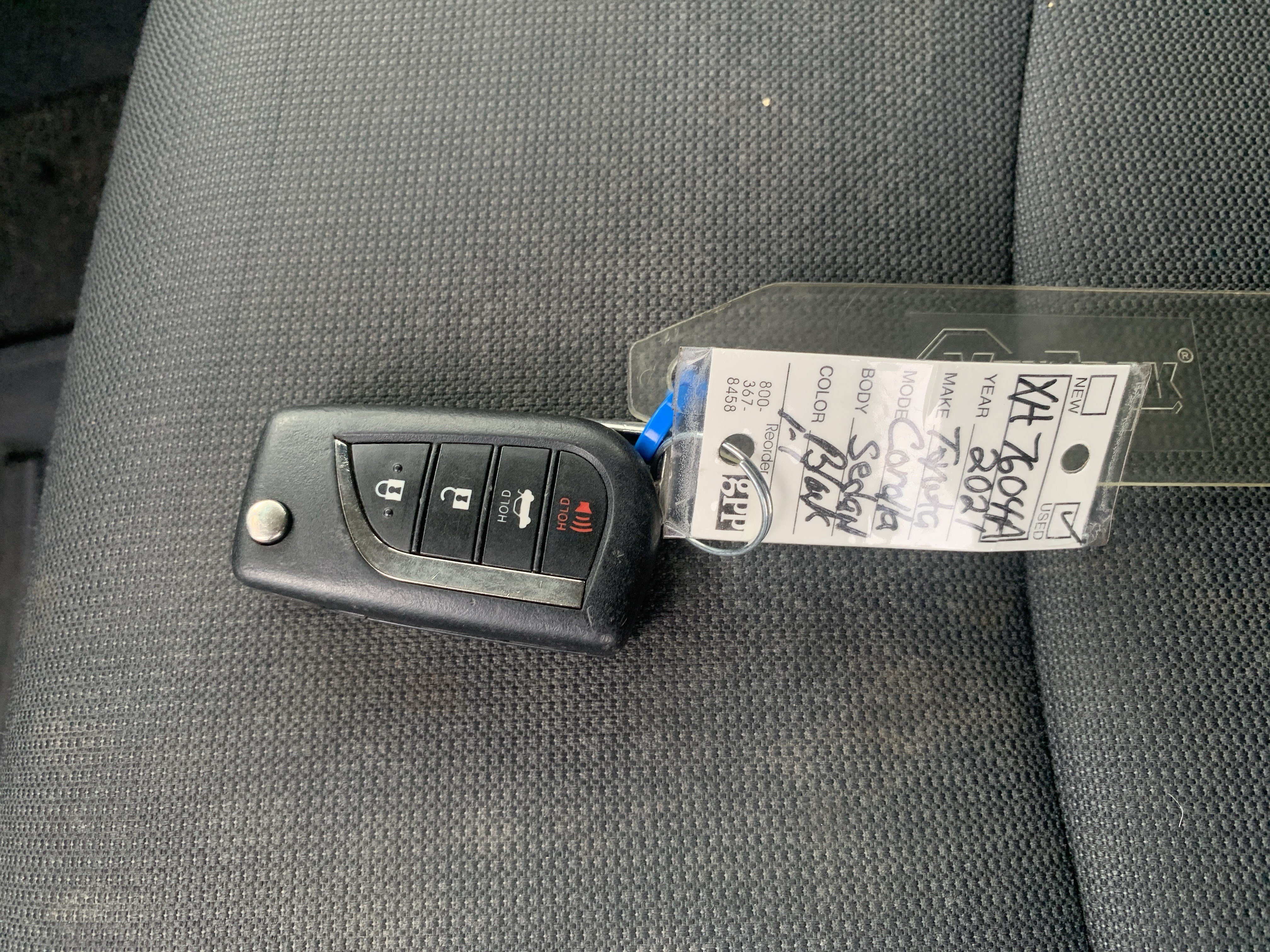 Used 2021 Toyota Corolla LE FWD image 37