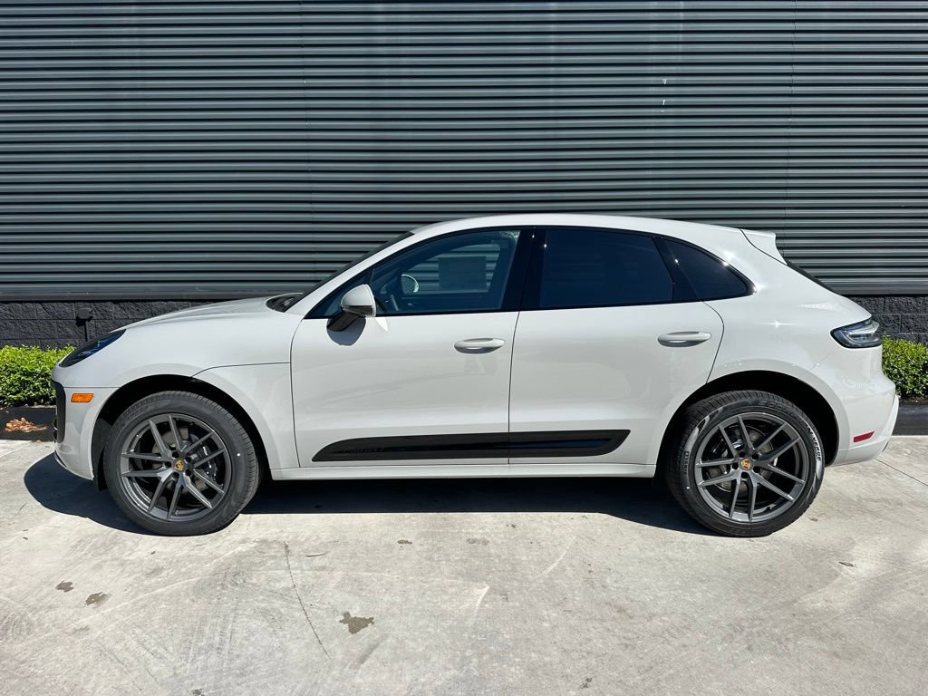 Used 2026 Porsche Macan Turbo AWD/4WD image 2