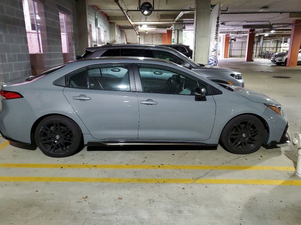 Used 2021 Toyota Corolla SE w/ Carpet Mat Package (TMS) FWD image 5