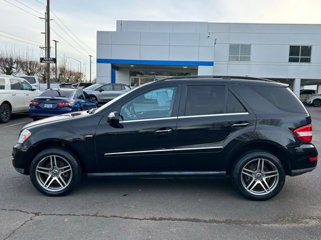 Used 2010 Mercedes-Benz ML 350 BlueTEC 4MATIC image 4