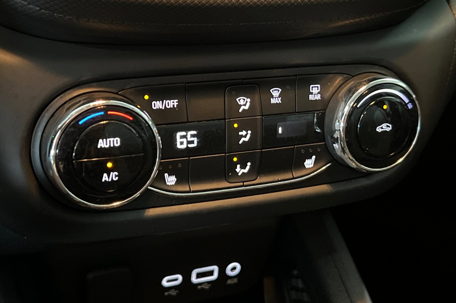 Certified 2021 Chevrolet TrailBlazer LT w/ Convenience Package image 19