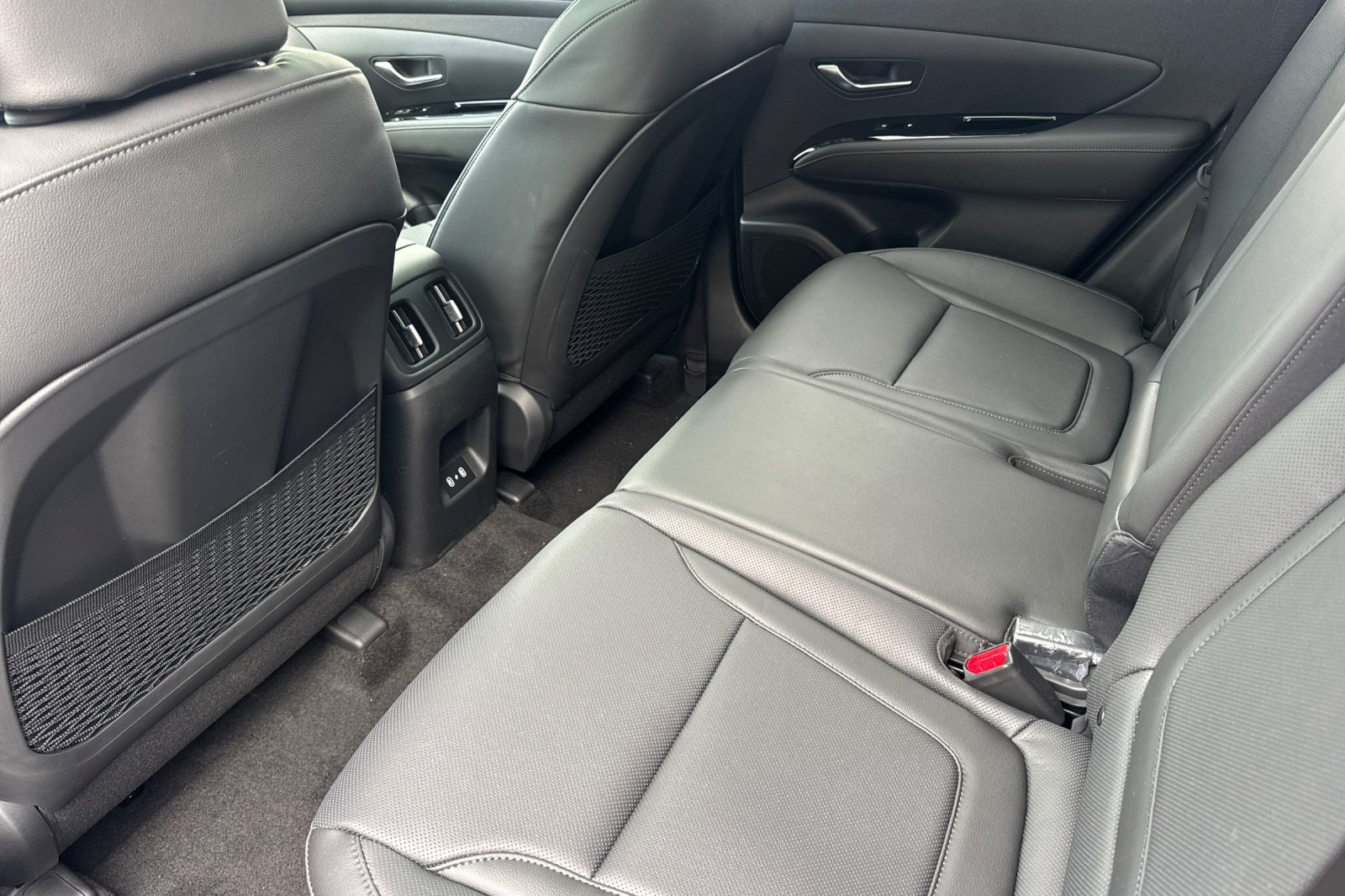 New 2026 Hyundai Tucson Limited AWD/4WD image 13